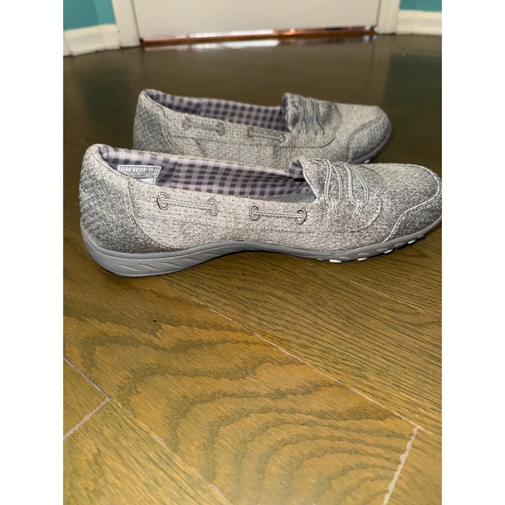 Skechers Air-Cooled Memory Foam Wide Fit Gray Slip On Loafers Womens 11